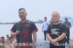 59896人，安菲尔德球场创造联赛上座人数纪录